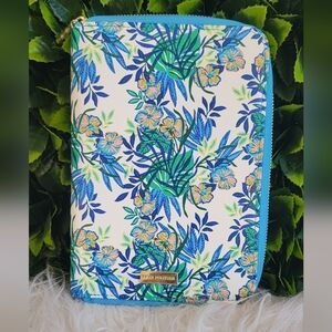 NWT Lilly Pulitzer Floral Blue and Green Jewelry Case